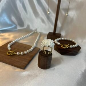 Lot Perlé — 4 pièces